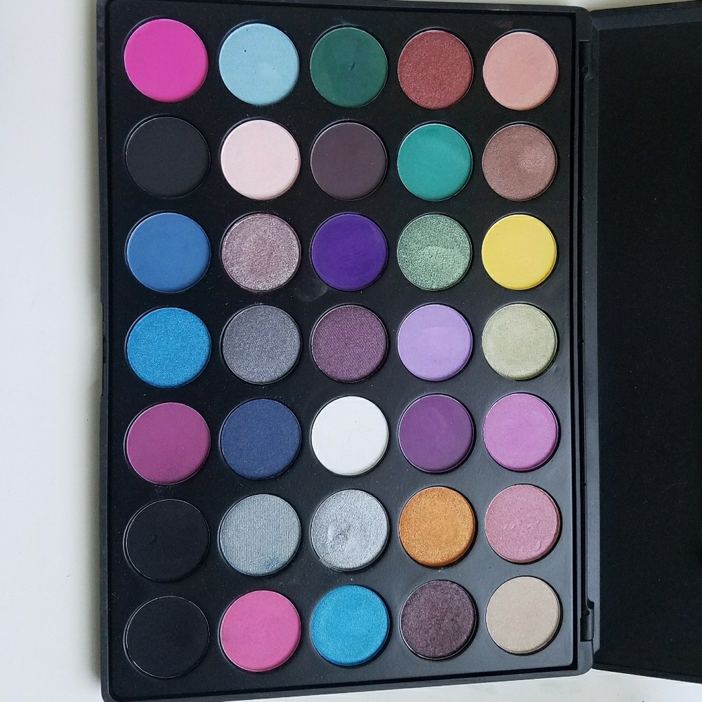35 Colorful Palette